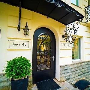 - Boutique **** Tbilissi
